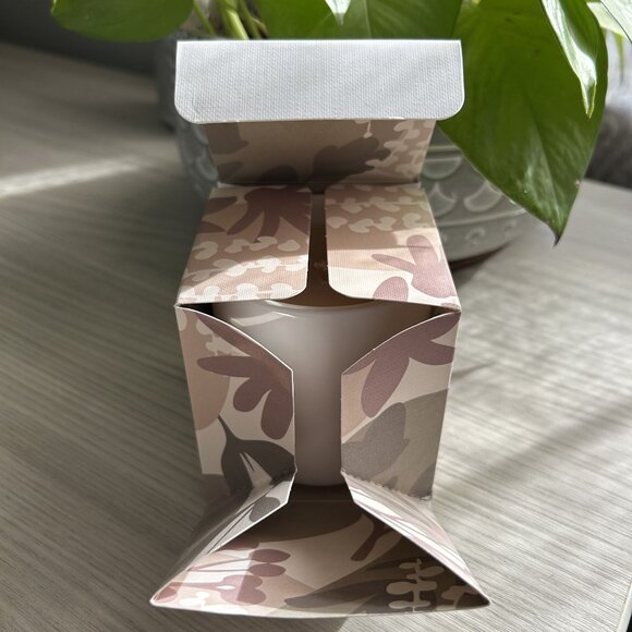 NEW VOY Fragrance Sicilian Neroli Palo Santo Soy Candle Floral Bergamot Gift - Picture 7 of 7